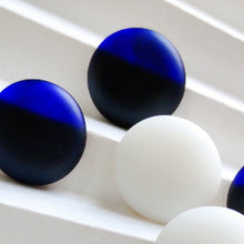 Load image into Gallery viewer, 2 pieces Go Stones Sample